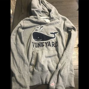 Grey vineyard vines hoodie